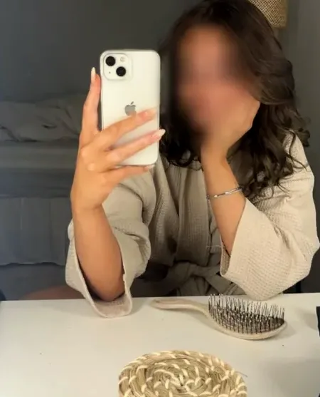 Jessica, 20