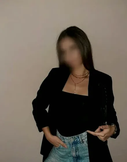 Josephine, 35