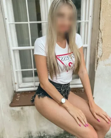 Nele, 31